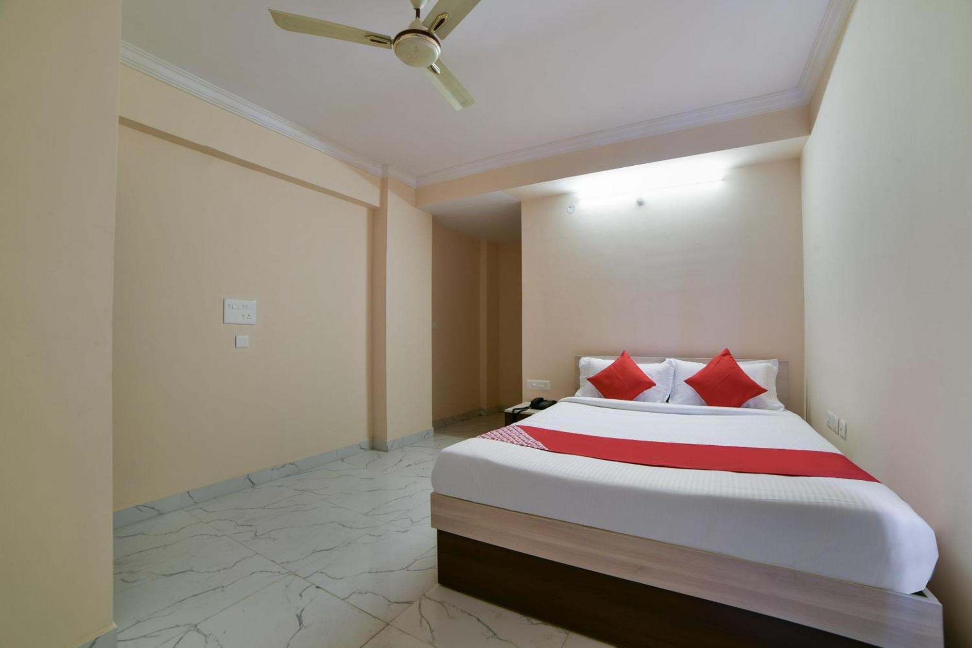 Hotel O Opal Residency Hyderabad Exterior photo
