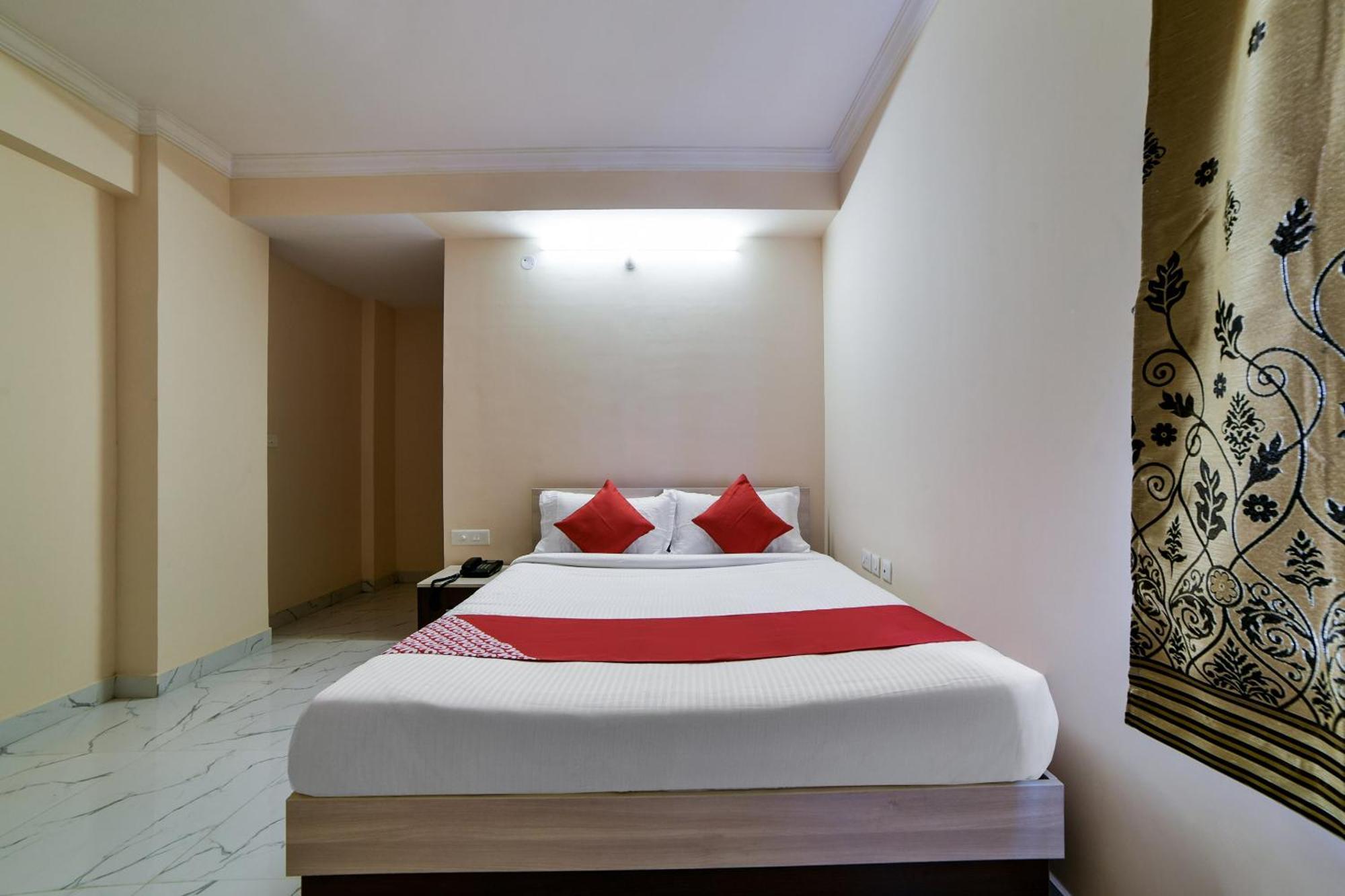 Hotel O Opal Residency Hyderabad Exterior photo